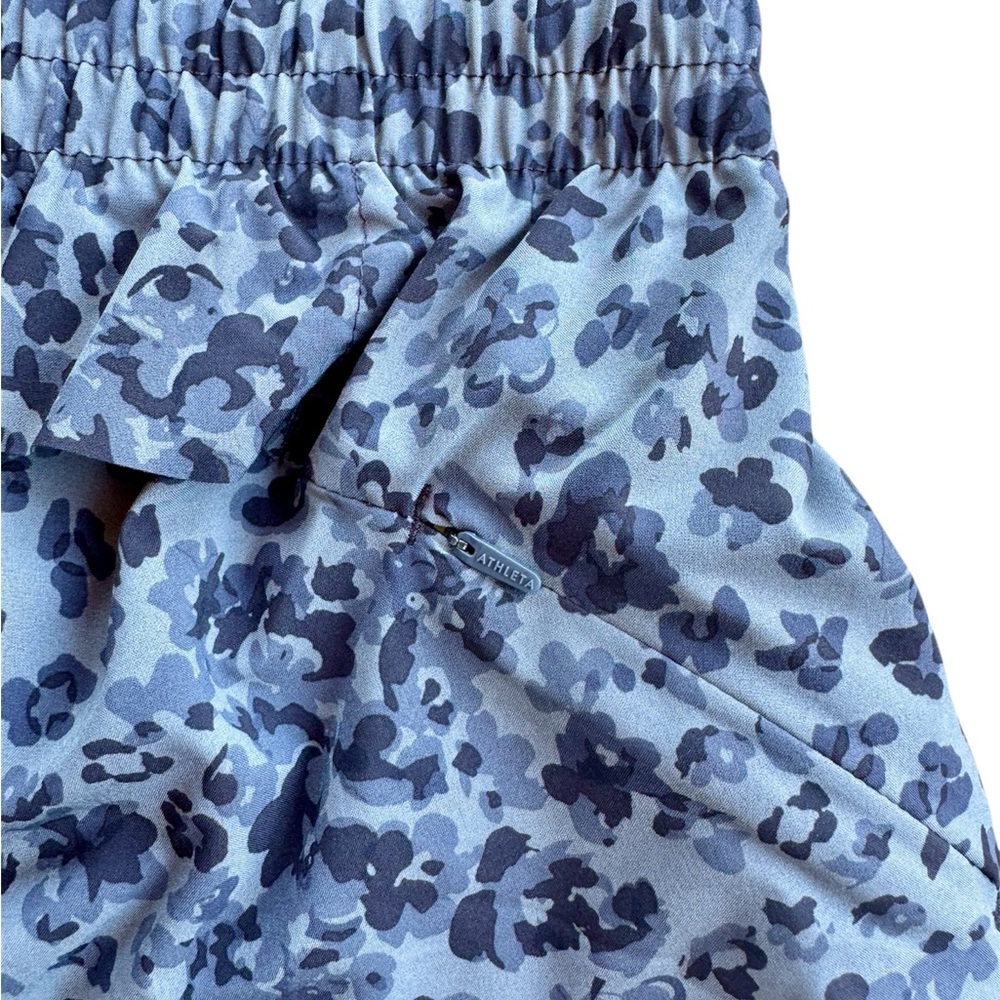 Athleta Mesh Racer Run Short - Picture 3 of 4